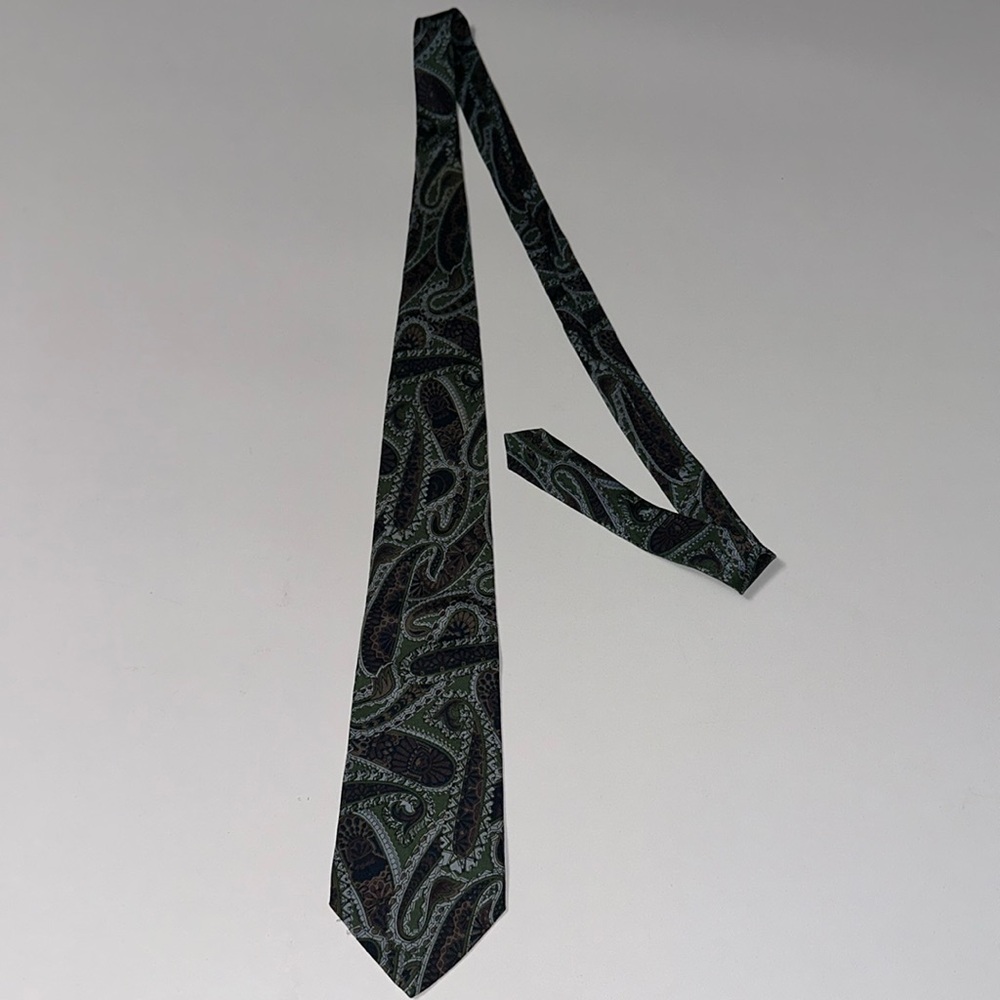 VINTAGE BARNEYS NEW YORK MENS TIE